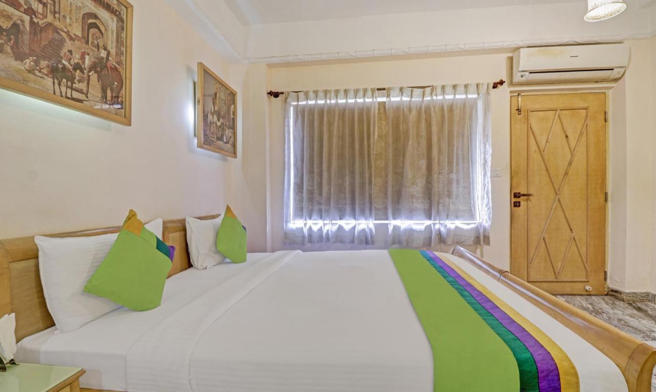 Treebo Komfort Suites, 3 Km From Mysore Palace Dış mekan fotoğraf