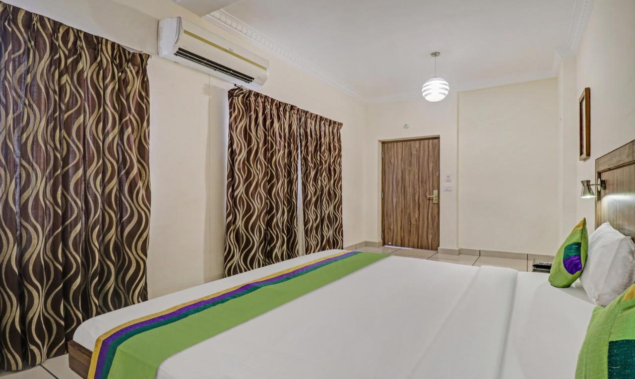 Treebo Komfort Suites, 3 Km From Mysore Palace Dış mekan fotoğraf