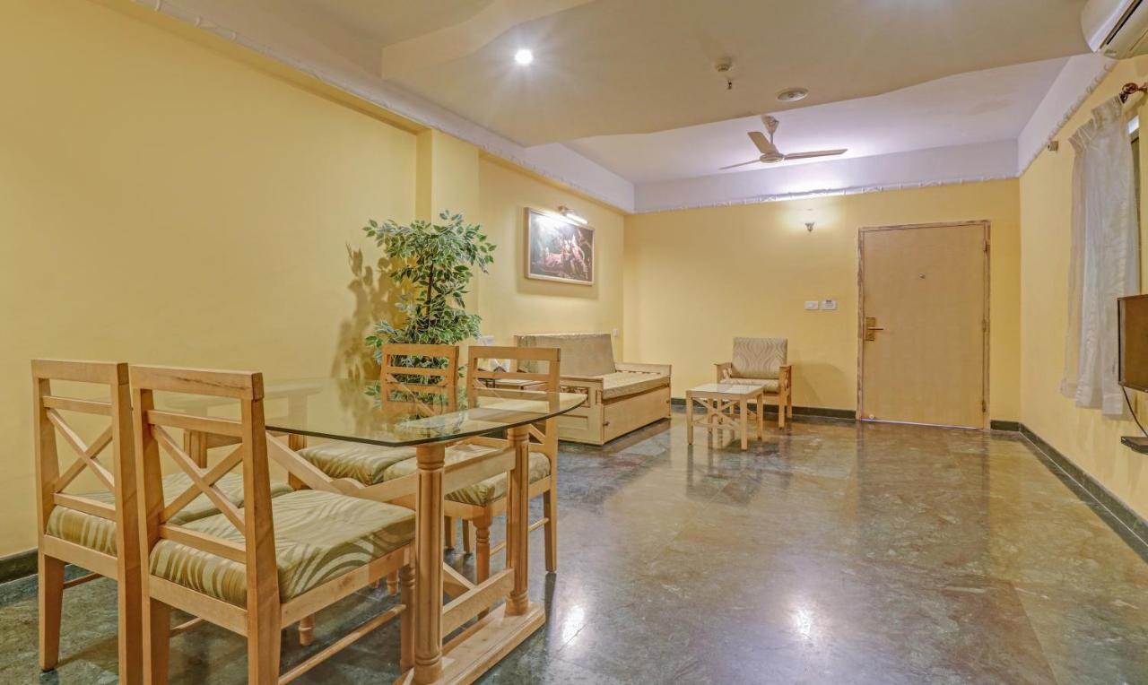 Treebo Komfort Suites, 3 Km From Mysore Palace Dış mekan fotoğraf