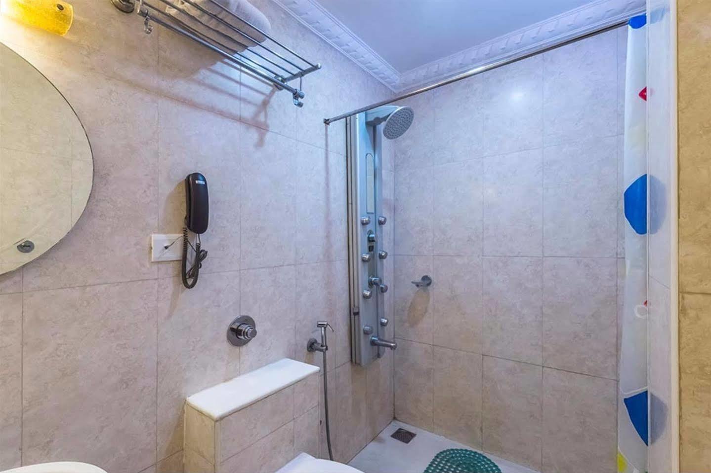 Treebo Komfort Suites, 3 Km From Mysore Palace Dış mekan fotoğraf