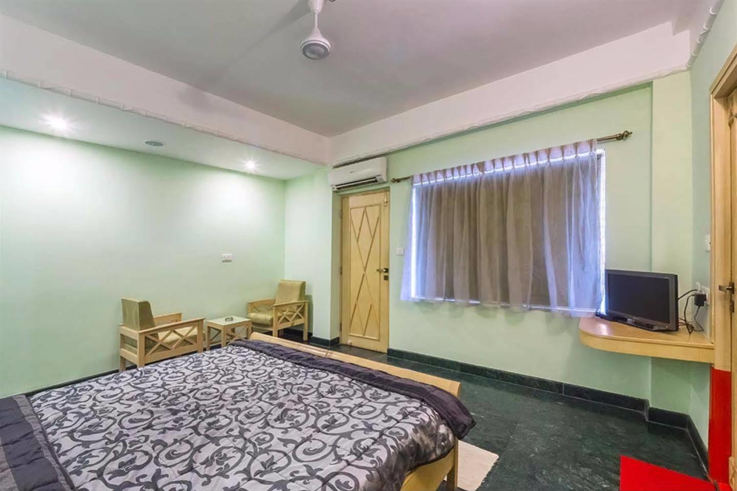 Treebo Komfort Suites, 3 Km From Mysore Palace Dış mekan fotoğraf