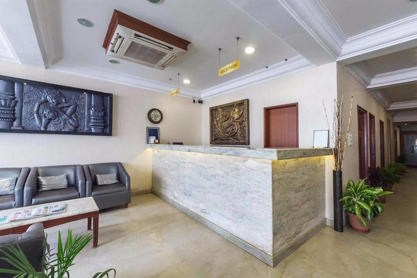Treebo Komfort Suites, 3 Km From Mysore Palace Dış mekan fotoğraf